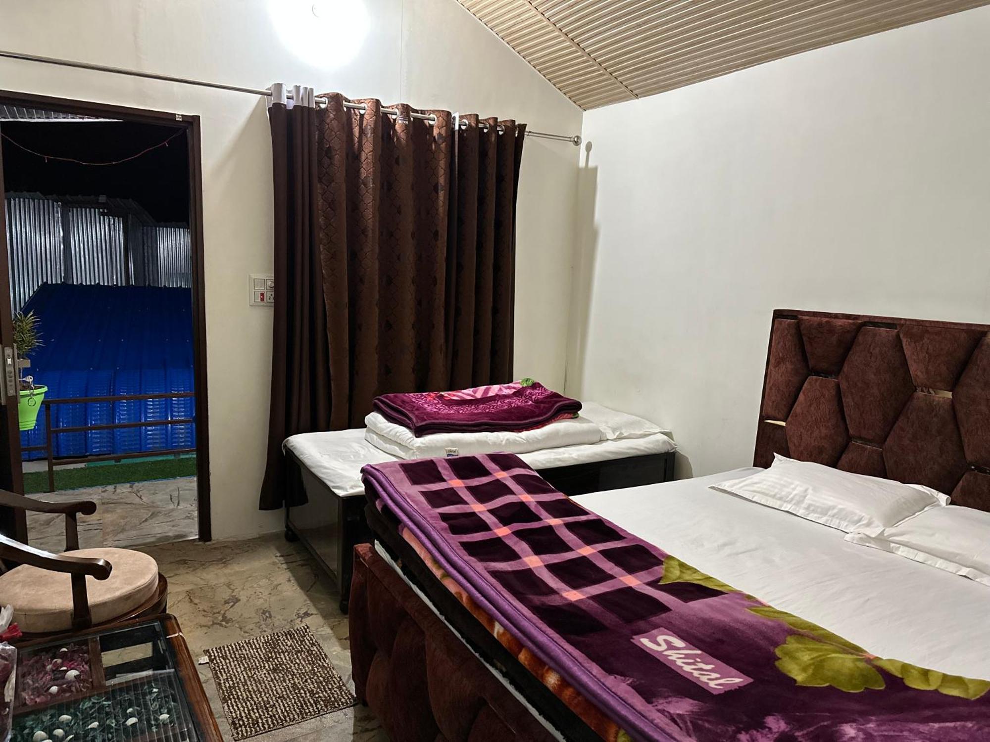 Lake Haven Resort, Sari, Chopta Exterior photo