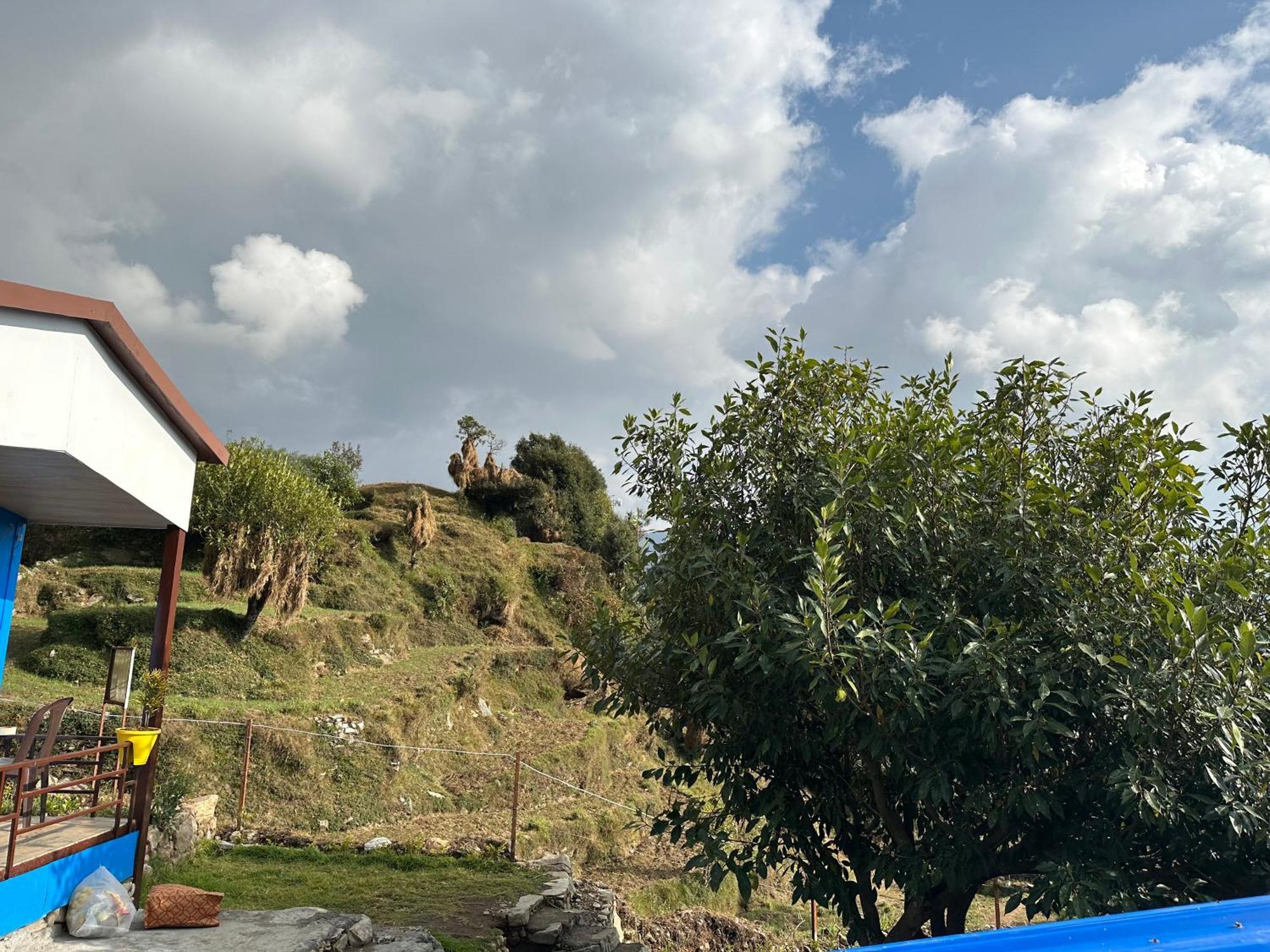 Lake Haven Resort, Sari, Chopta Exterior photo